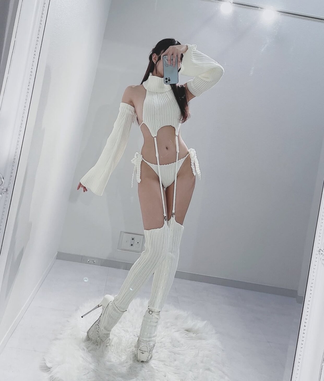 i1831429767.jpg