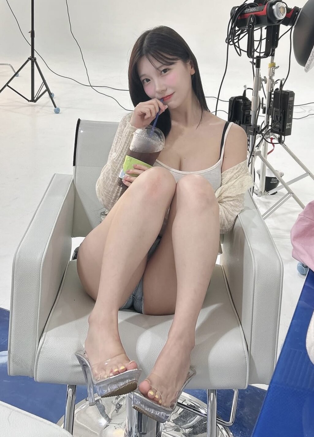 i1929367565.jpg