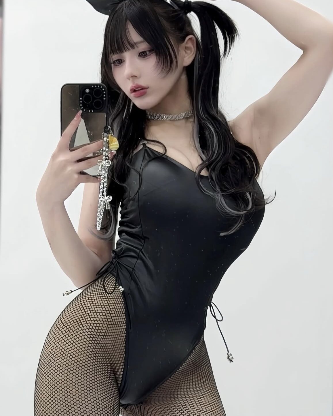 i1972156861.jpg