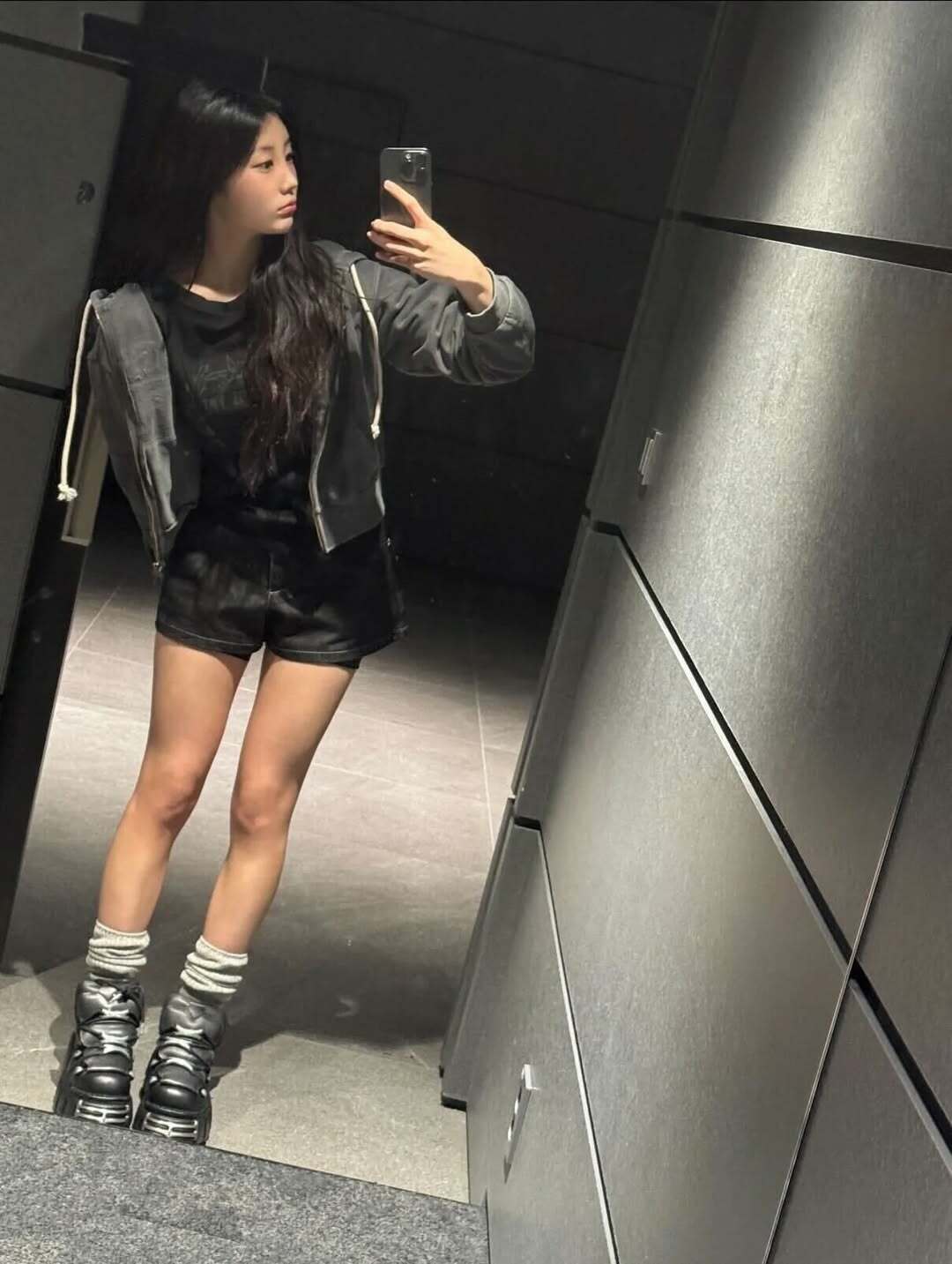 i1298211004.jpg